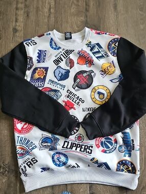 NBA Sweatshirt Basketball  Black Sleeves Large Sports Men Women New